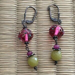 VINTAGE 1980s Pink and Green Bohemian Glass Bead Dangle Earrings